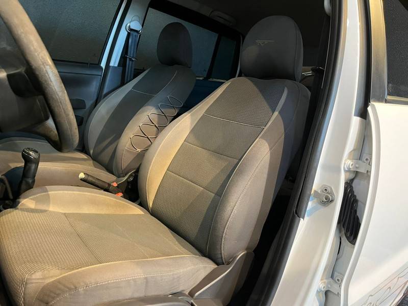 VOLKSWAGEN - CROSSFOX - 2009/2010 - Branca - R$ 38.900,00