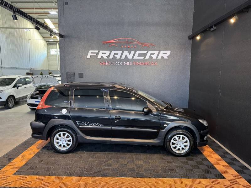 PEUGEOT - 206 - 2007/2008 - Preta - R$ 18.900,00