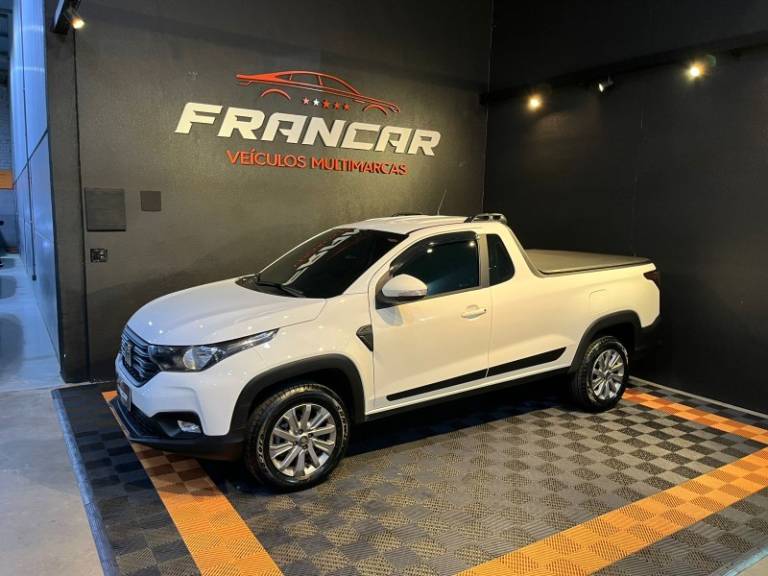 FIAT - STRADA - 2020/2021 - Branca - R$ 83.900,00