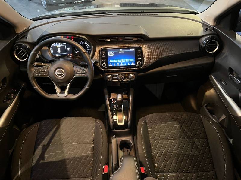 NISSAN - KICKS - 2022/2023 - Cinza - R$ 109.900,00