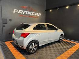 CHEVROLET - ONIX - 2017/2018 - Prata - R$ 69.900,00