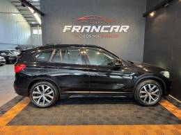 BMW - X1 - 2015/2016 - Preta - R$ 121.900,00