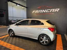 CHEVROLET - ONIX - 2017/2018 - Prata - R$ 67.900,00
