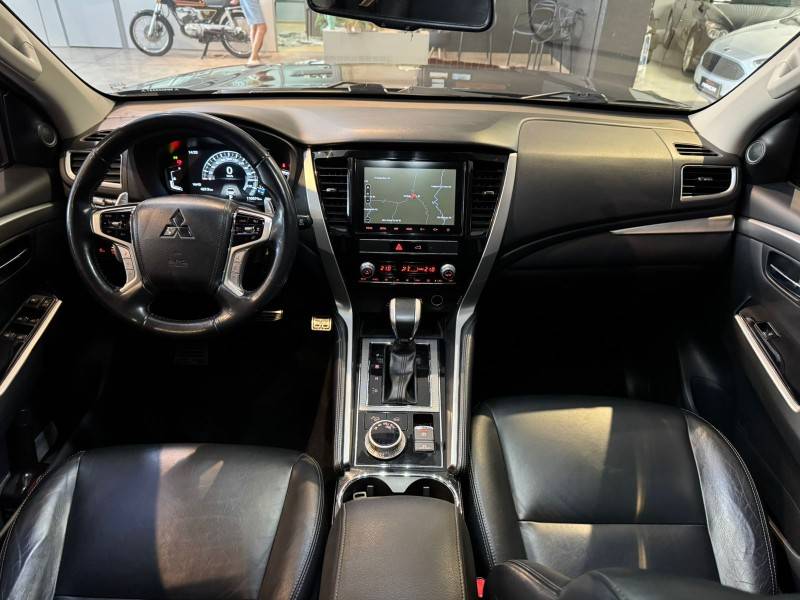 MITSUBISHI - PAJERO SPORT - 2020/2021 - Cinza - R$ 249.900,00
