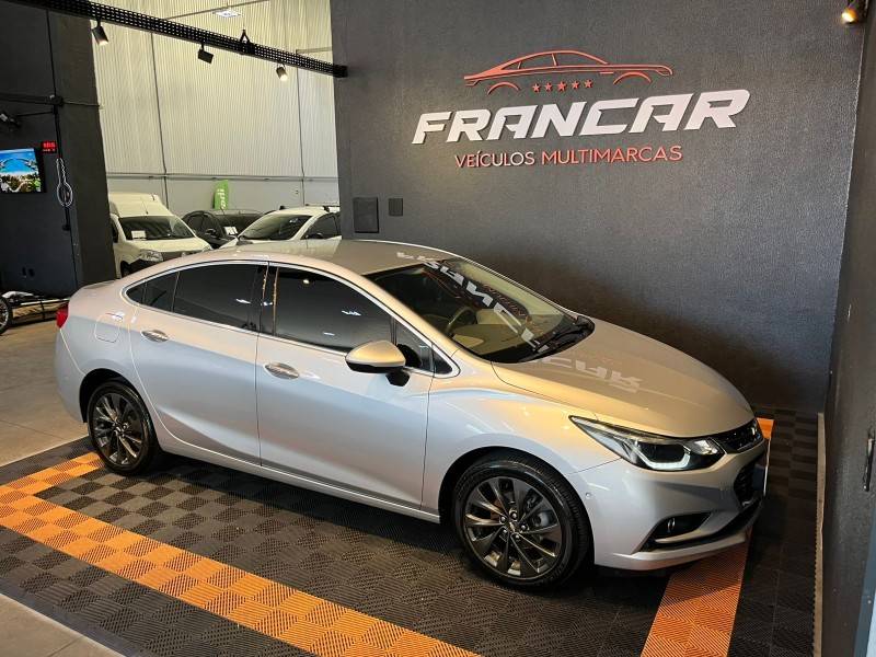 CHEVROLET - CRUZE - 2016/2017 - Prata - R$ 87.900,00