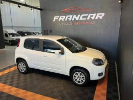 FIAT - UNO - 2015/2016 - Branca - R$ 39.900,00