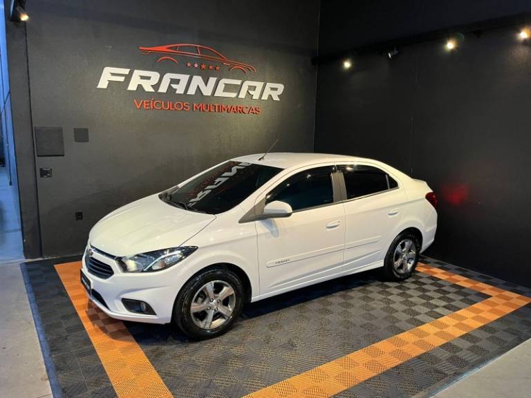 CHEVROLET - PRISMA - 2016/2017 - Branca - R$ 59.900,00