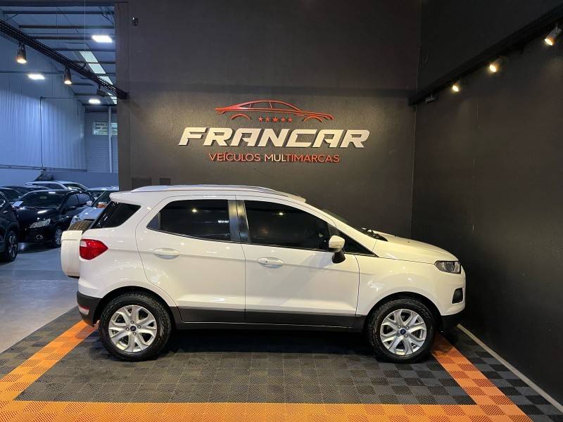 FORD - ECOSPORT - 2014/2015 - Branca - R$ 58.900,00