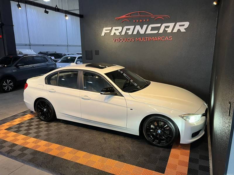 BMW - 328I - 2013/2013 - Branca - R$ 109.900,00