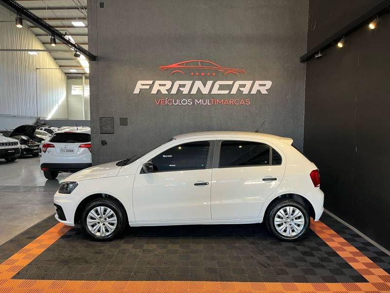 VOLKSWAGEN - GOL - 2016/2017 - Branca - R$ 46.900,00