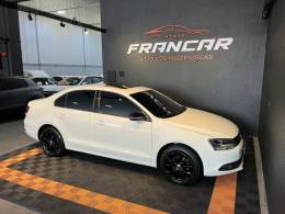 VOLKSWAGEN - JETTA - 2012/2012 - Branca - R$ 63.900,00