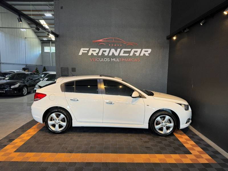 CHEVROLET - CRUZE - 2014/2014 - Branca - R$ 72.900,00