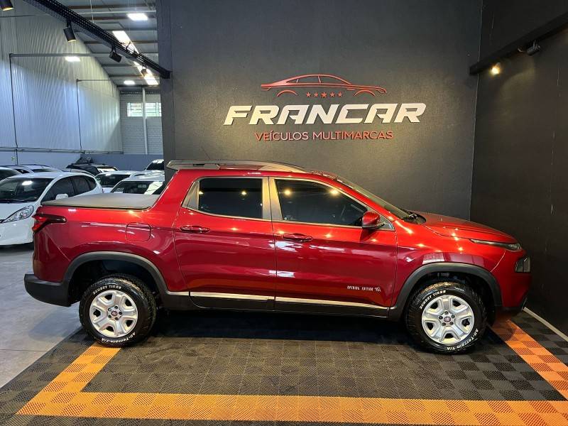 FIAT - TORO - 2016/2017 - Vermelha - R$ 85.900,00