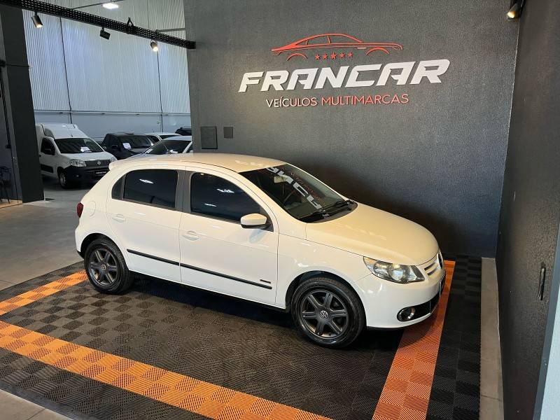 VOLKSWAGEN - GOL - 2009/2010 - Branca - R$ 36.900,00