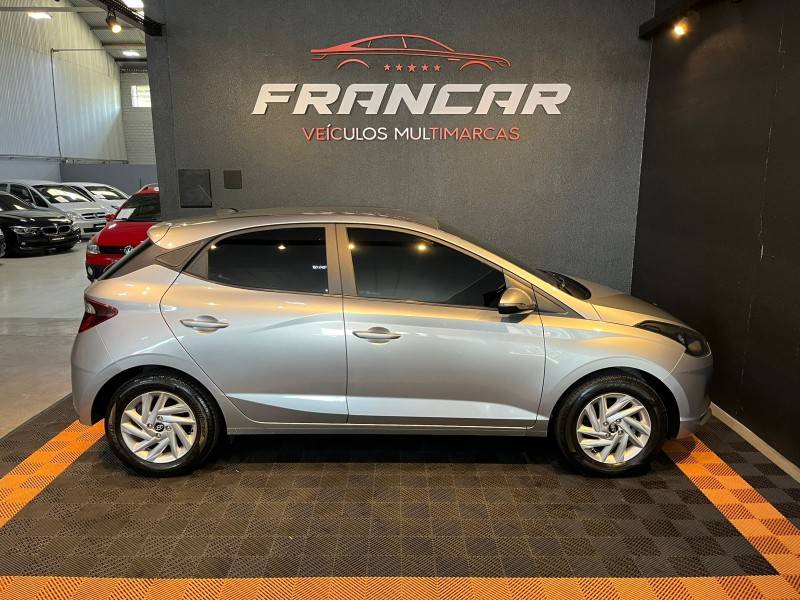 HYUNDAI - HB20 - 2022/2022 - Prata - R$ 68.900,00