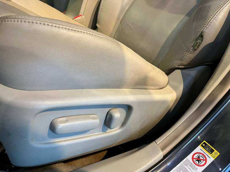 TOYOTA - COROLLA - 2008/2009 - Cinza - R$ 62.900,00