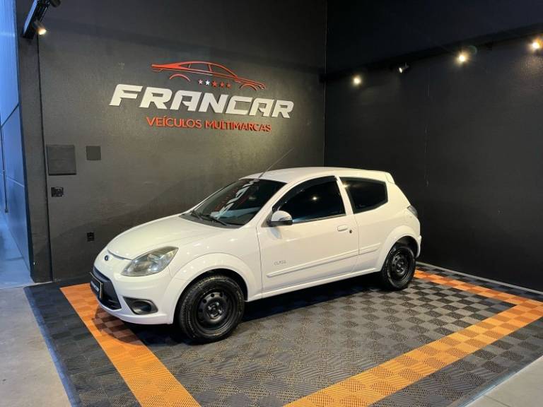 FORD - KA - 2013/2013 - Branca - R$ 33.000,00