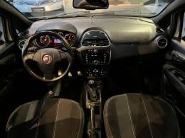 FIAT - PUNTO - 2013/2014 - Branca - R$ 49.900,00