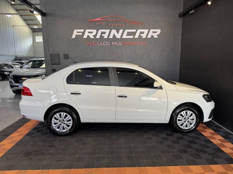 VOLKSWAGEN - VOYAGE - 2017/2017 - Branca - R$ 52.900,00