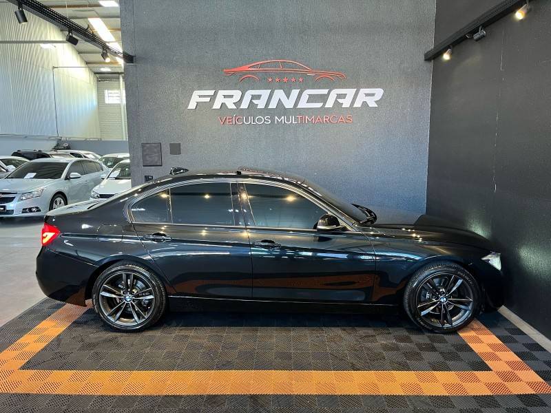 BMW - 328I - 2016/2017 - Preta - R$ 139.900,00