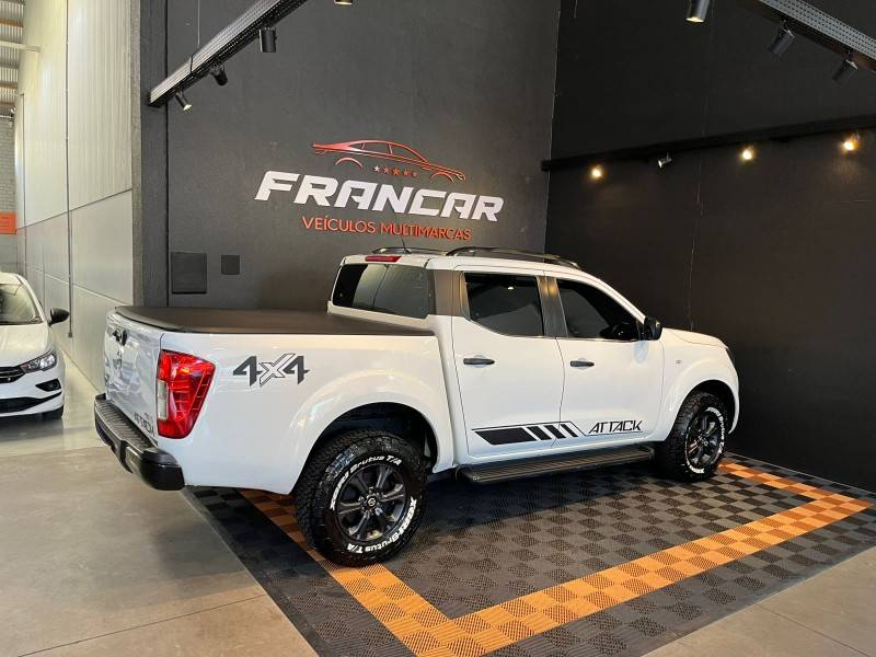 NISSAN - FRONTIER - 2021/2022 - Branca - R$ 158.900,00