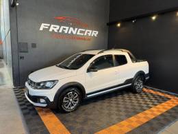 VOLKSWAGEN - SAVEIRO - 2017/2018 - Branca - R$ 83.900,00