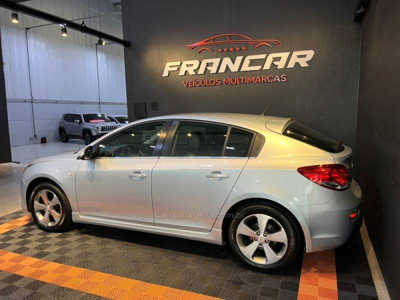 CHEVROLET - CRUZE - 2012/2012 - Prata - R$ 59.900,00