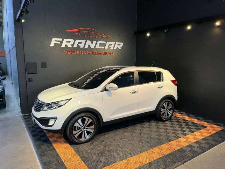KIA MOTORS - SPORTAGE - 2013/2013 - Branca - R$ 83.900,00