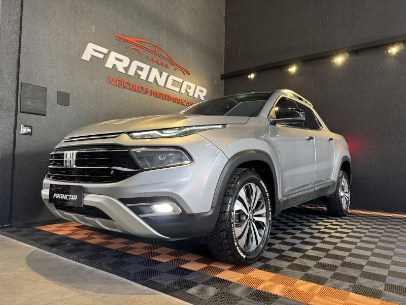 FIAT - TORO - 2021/2022 - Prata - R$ 134.900,00