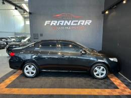 TOYOTA - COROLLA - 2011/2012 - Preta - R$ 68.900,00