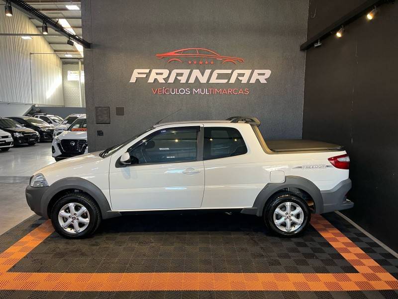 FIAT - STRADA - 2018/2019 - Branca - R$ 82.900,00