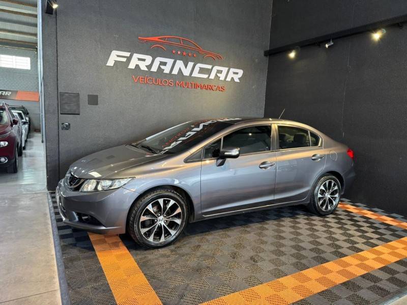 HONDA - CIVIC - 2015/2015 - Cinza - R$ 79.900,00