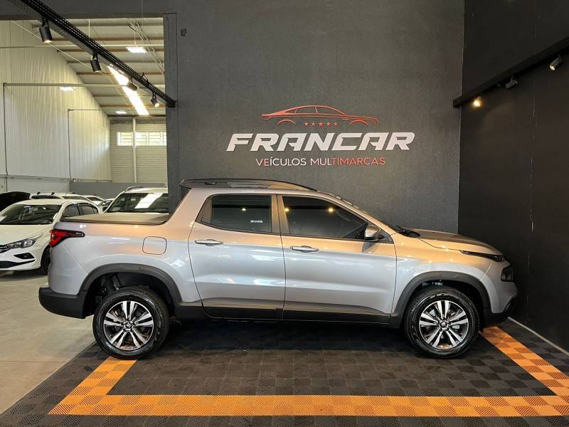FIAT - TORO - 2023/2024 - Prata - R$ 131.900,00