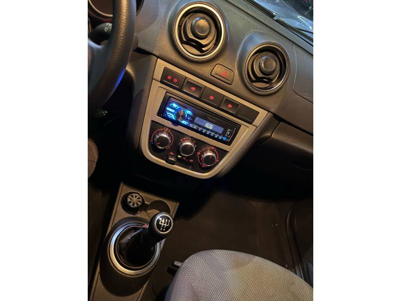 VOLKSWAGEN - GOL - 2009/2010 - Preta - R$ 29.900,00