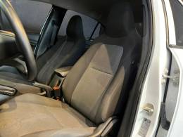 CHEVROLET - ONIX - 2020/2020 - Branca - R$ 66.900,00