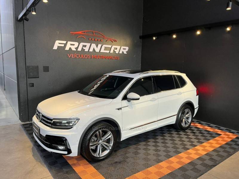 VOLKSWAGEN - TIGUAN - 2021/2021 - Branca - R$ 189.900,00