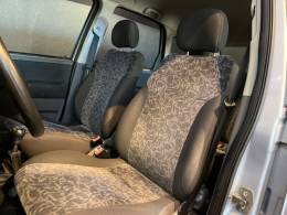 CHEVROLET - MERIVA - 2003/2003 - Prata - R$ 24.900,00