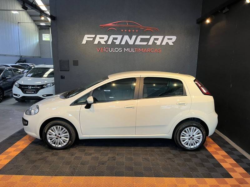 FIAT - PUNTO - 2013/2013 - Branca - R$ 41.900,00