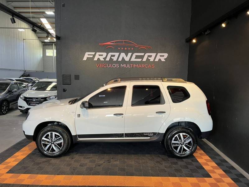 RENAULT - DUSTER - 2017/2018 - Branca - R$ 73.900,00