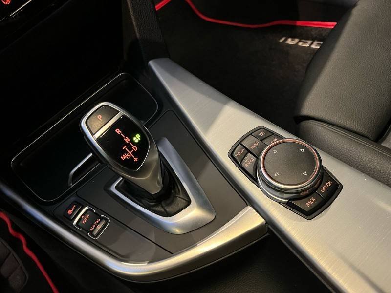 BMW - 328I - 2016/2017 - Preta - R$ 139.900,00