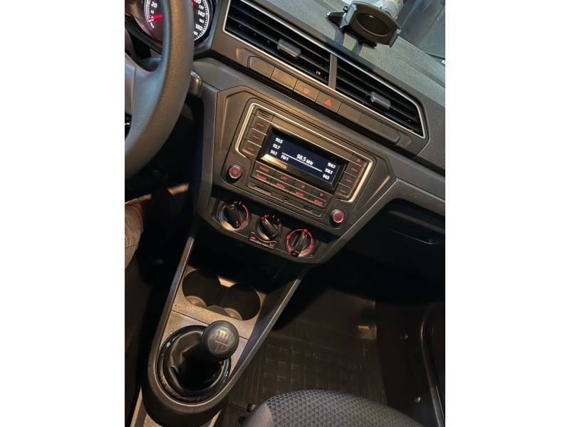 VOLKSWAGEN - GOL - 2016/2017 - Branca - R$ 46.900,00