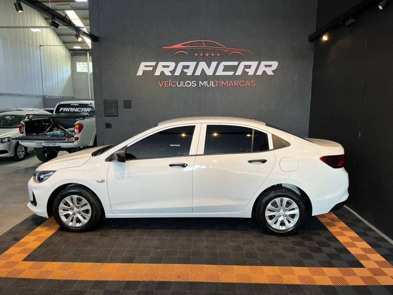 CHEVROLET - ONIX - 2020/2020 - Branca - R$ 69.900,00
