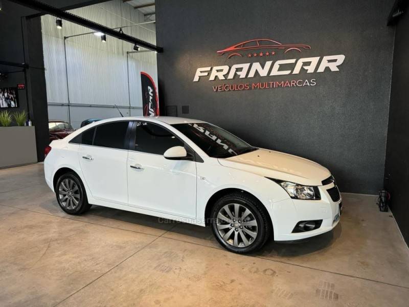 CHEVROLET - CRUZE - 2013/2013 - Branca - R$ 68.900,00