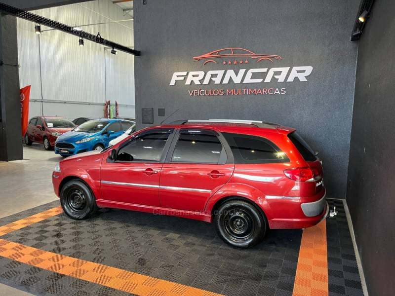 FIAT - PALIO - 2016/2016 - Vermelha - R$ 45.900,00