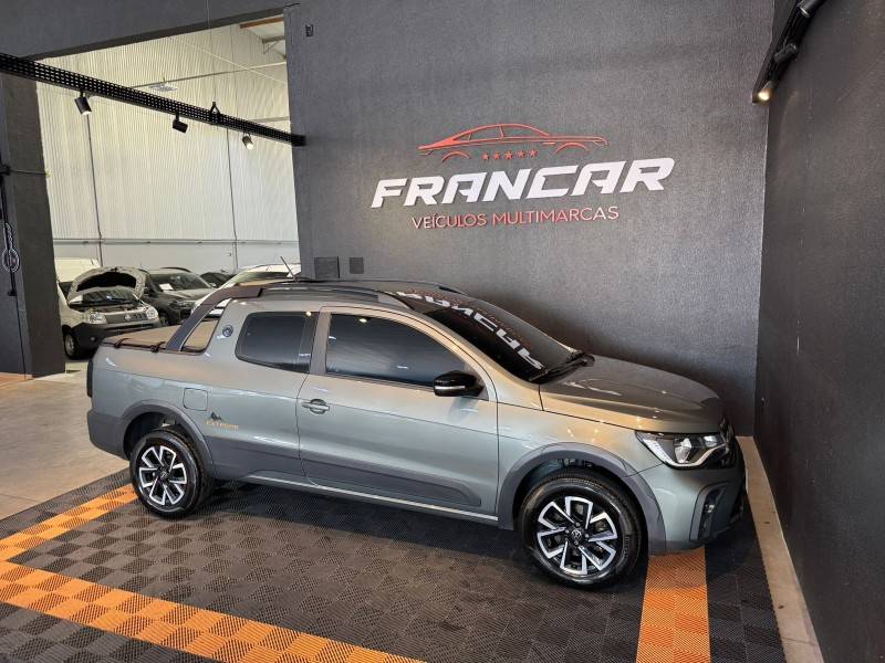 VOLKSWAGEN - SAVEIRO - 2024/2024 - Cinza - R$ 108.900,00