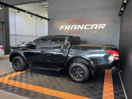 MITSUBISHI - L200 TRITON - 2016/2017 - Preta - R$ 114.900,00
