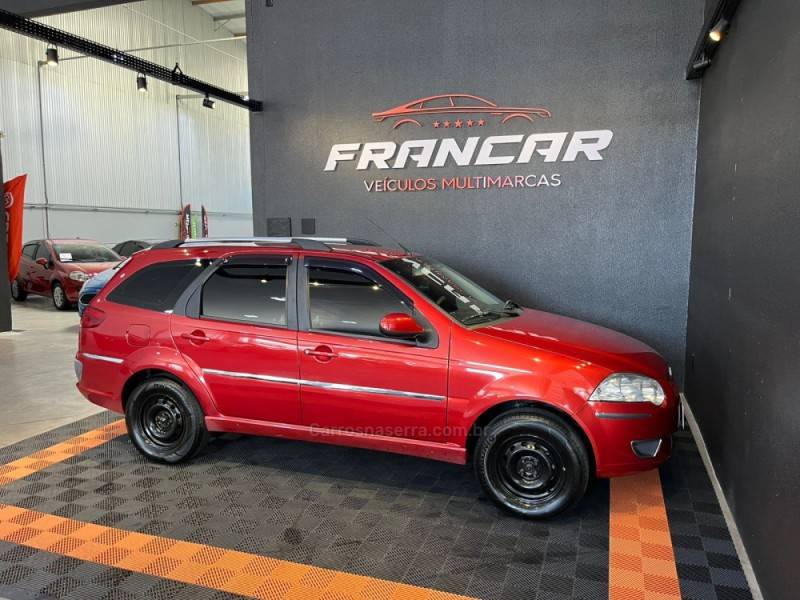 FIAT - PALIO - 2016/2016 - Vermelha - R$ 45.900,00