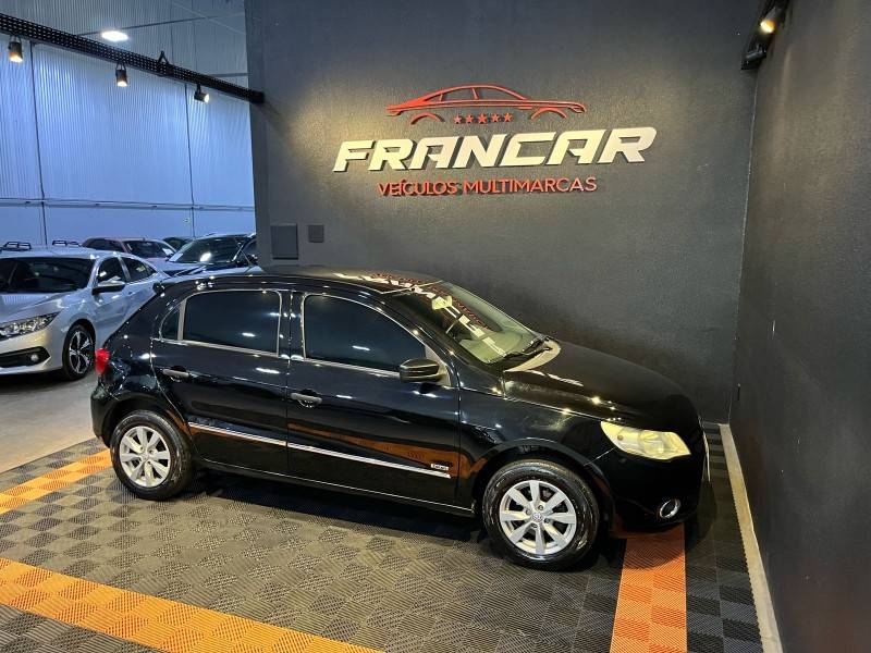VOLKSWAGEN - GOL - 2009/2010 - Preta - R$ 29.900,00