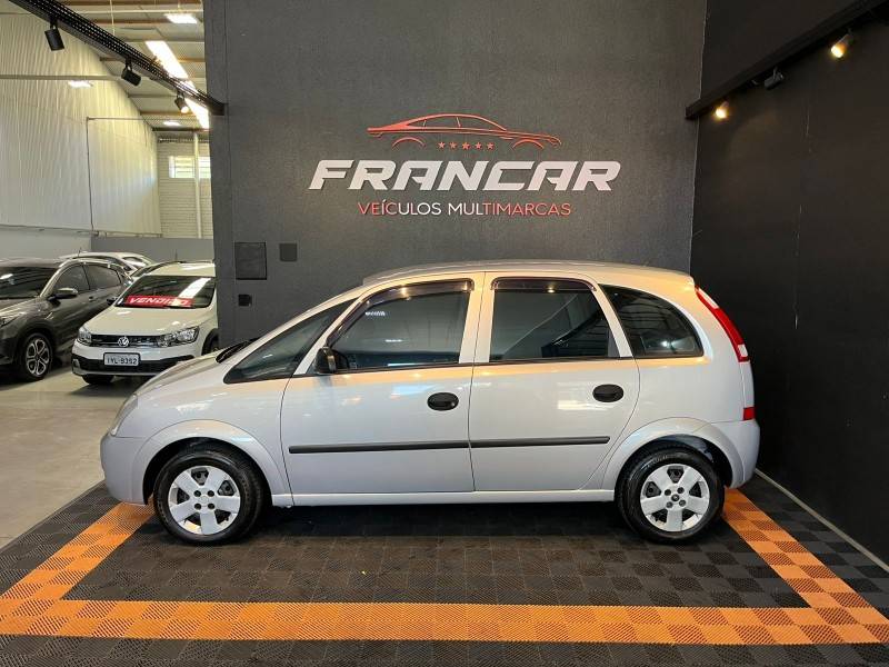 CHEVROLET - MERIVA - 2003/2003 - Prata - R$ 24.900,00