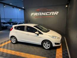 FORD - FIESTA - 2014/2015 - Branca - R$ 49.900,00